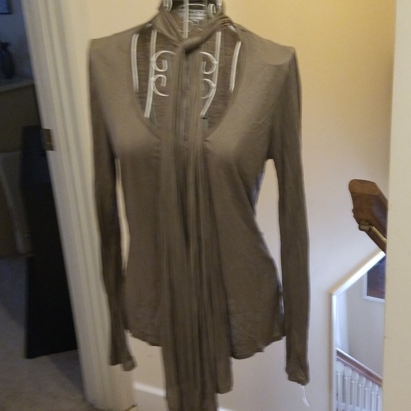 Gorgeous Trina Turk top - Picture 3 of 7